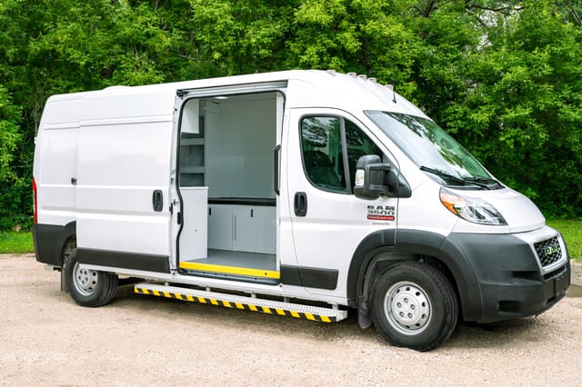 3 Mobile clinic van
